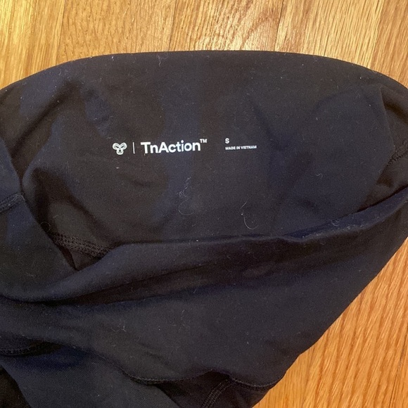 TNA Black Leggings Size Small - Picture 4 of 4